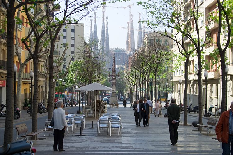 Avinguda de Gaudi (Barcelona - Tag 1)