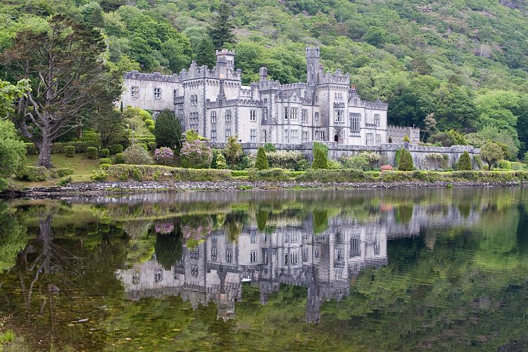 Kylemore Abbey (Irland - Westport - Ballyvaughn)