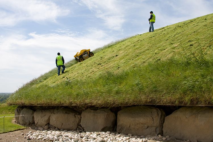 Newgrange (Irland - Trim - Larne)