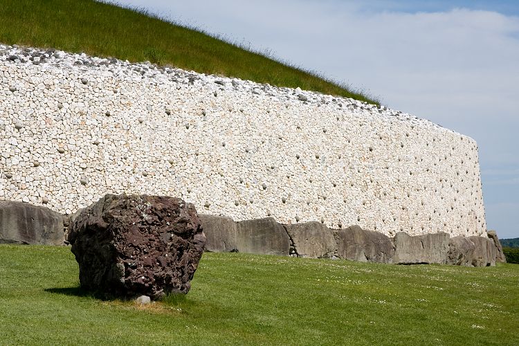 Newgrange (Irland - Trim - Larne)