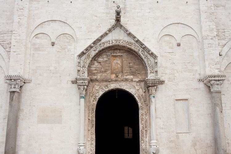 Bari * Basilica di San Nicola (Italien - Lecce - Barletta )