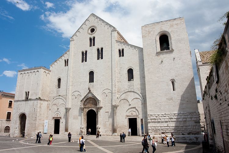 Bari * Basilica di San Nicola (Italien - Lecce - Barletta )