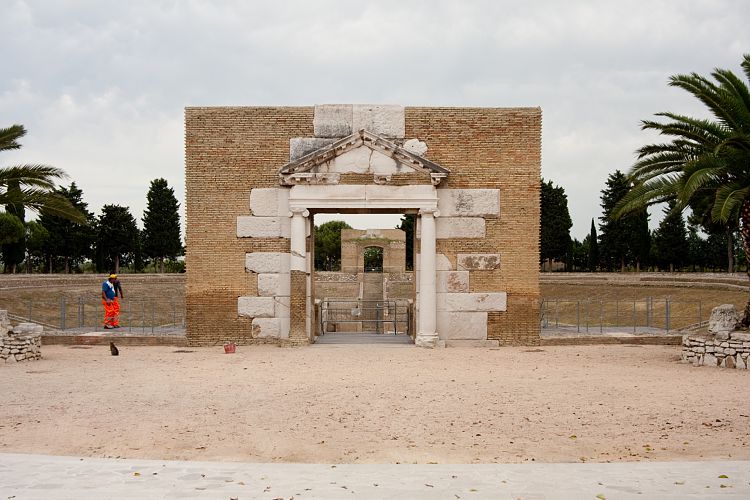 Lucera * Anfiteatro Romano (Italien - Vieste - Loreto)