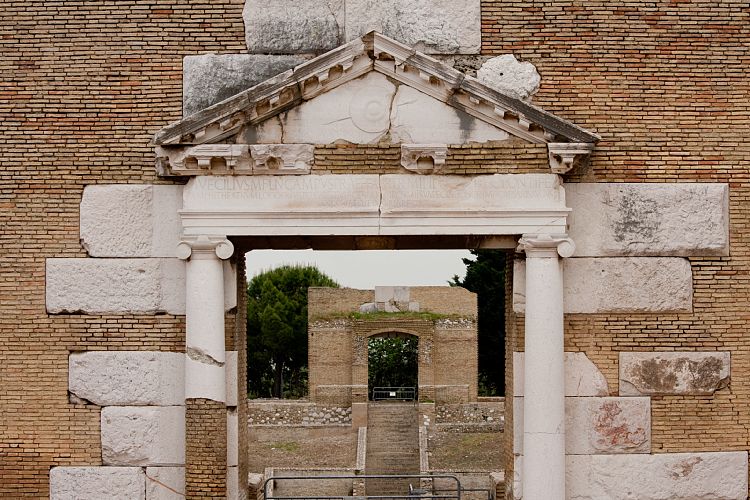 Lucera * Anfiteatro Romano (Italien - Vieste - Loreto)