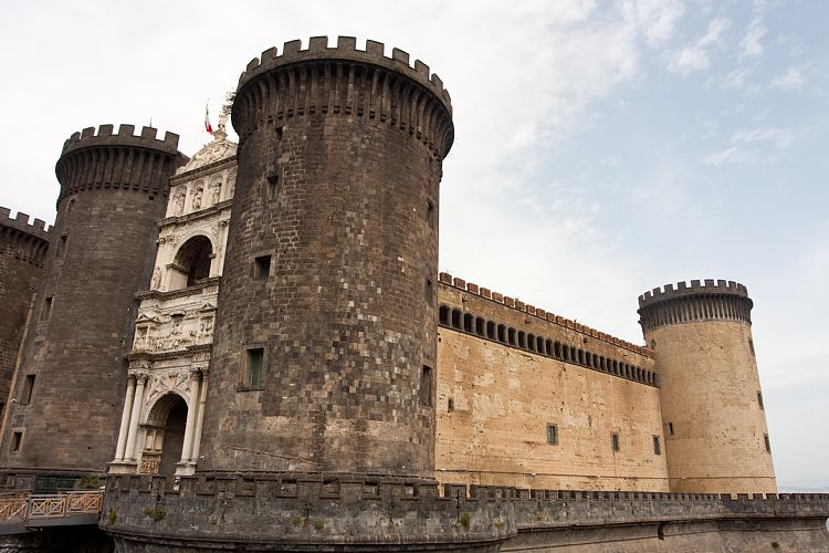 Neapel * Castel Nuovo (Italien - Herkulaneum & Neapel)