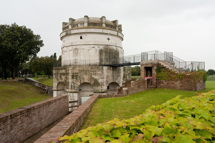 Ravenna * Grabmal des Theoderich (Italien - Loreto - Luzern)