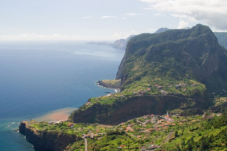 Bei Faial - Adlerfelsen (Madeira - Pico Ruivo)