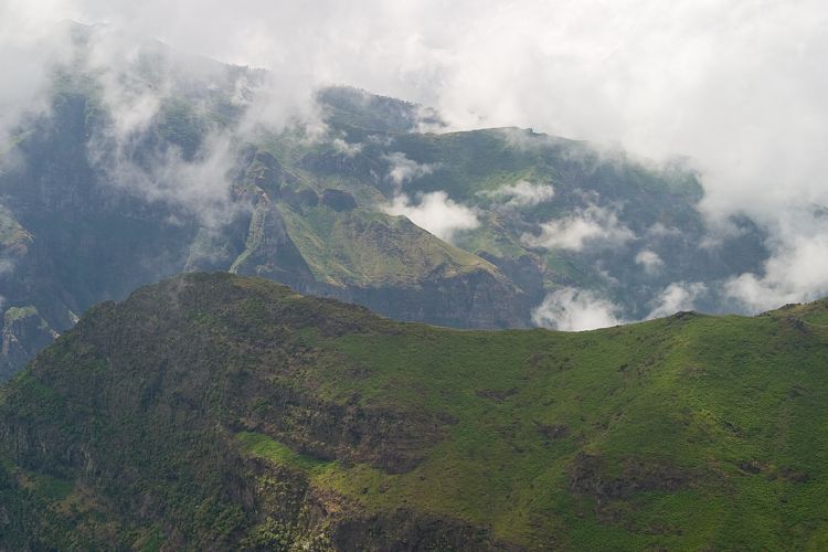 Boca da Encumeada - Bica da Cana (Madeira - Paul da Serra)