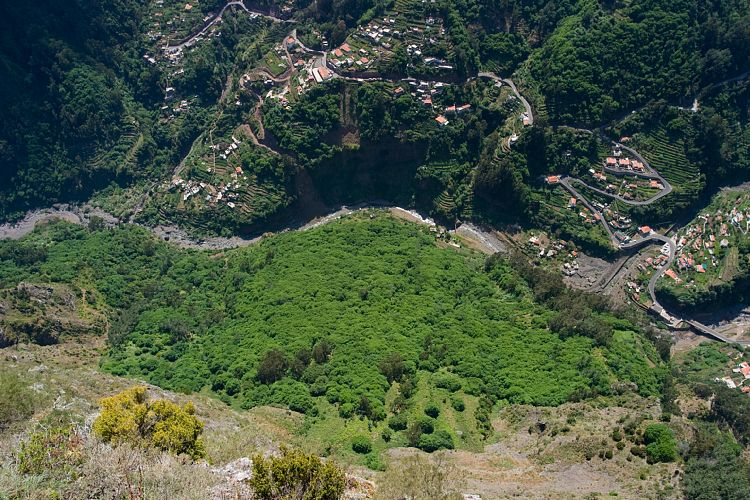 Eira do Serrado (Madeira - Curral das Freiras)