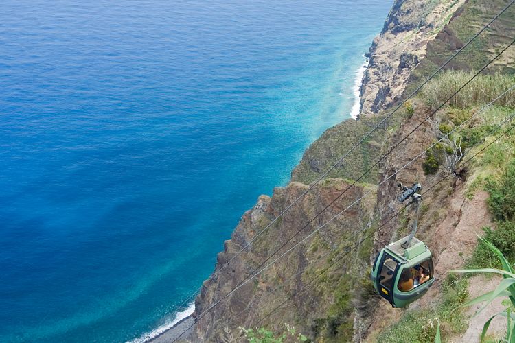 Seilbahn bei Achadas da Cruz (Madeira - Westkste)