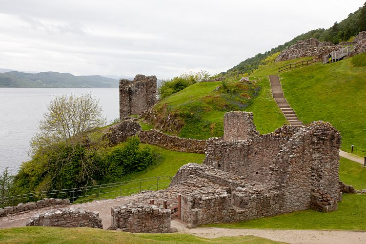 Urquhart Castle (Schottland - Loch Ness - Isle of Skye)