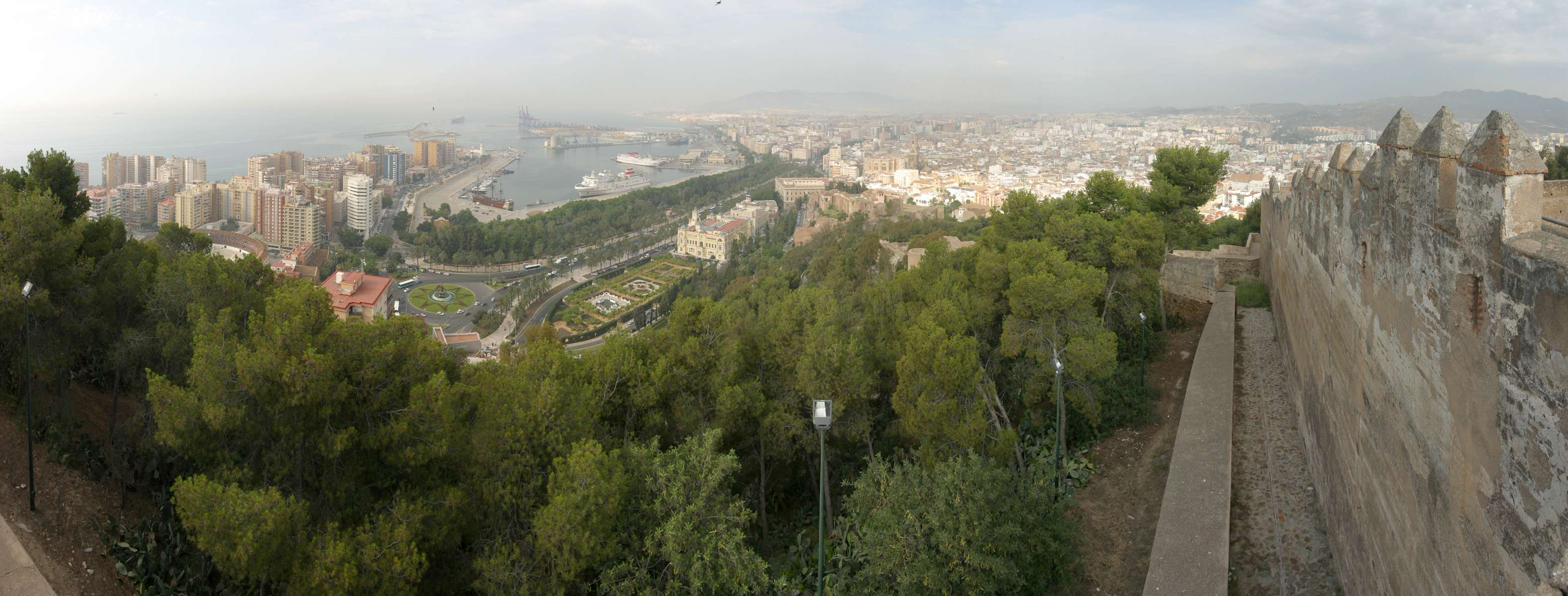 Panorama >> Andalusien - Blick vom Castillo de Gibralfaro auf Malaga