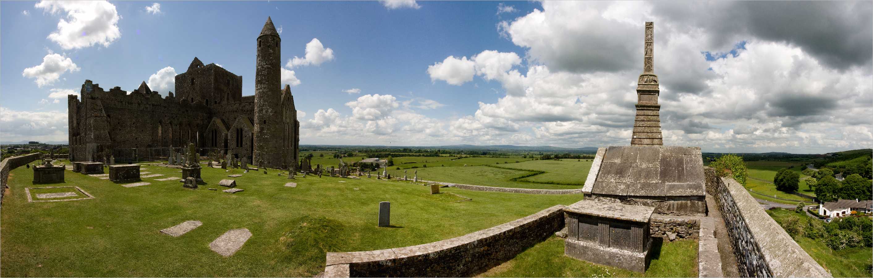 Panorama >> Irland - Rock of Cashel