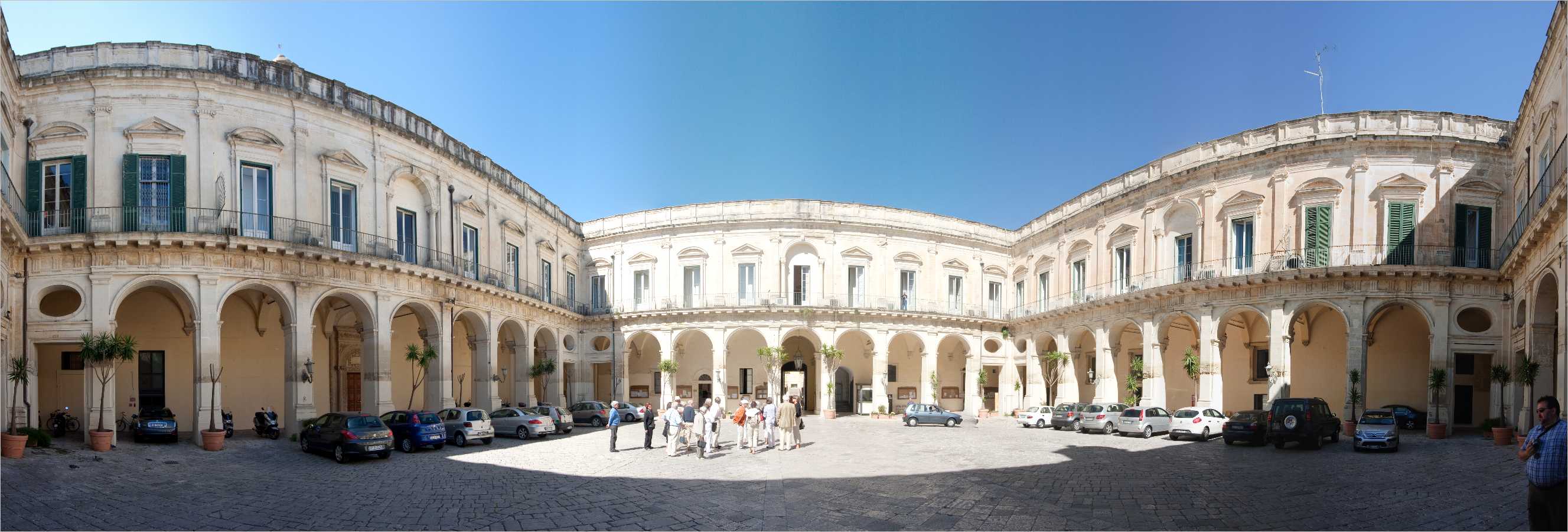 Panorama >> Lecce Palazzo del Governo