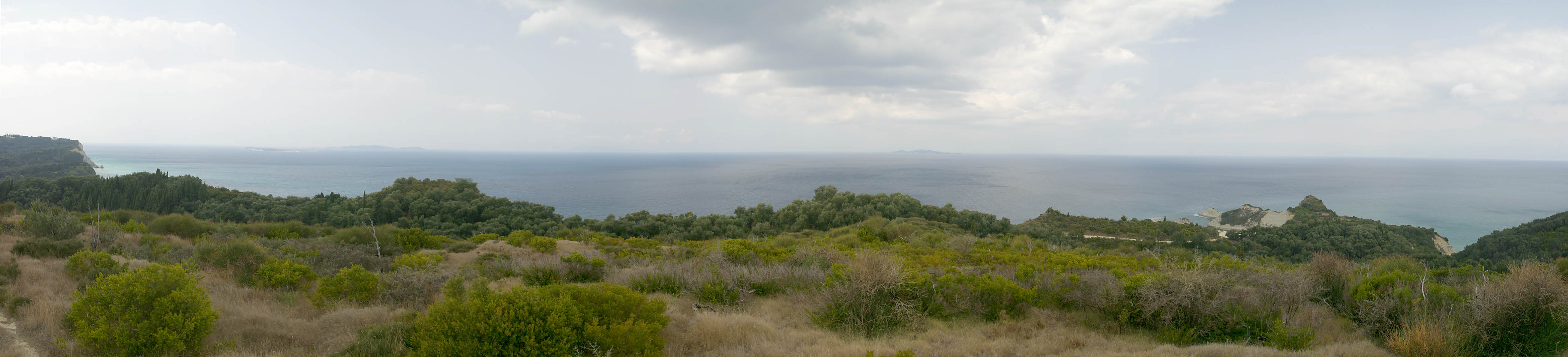 Panorama >> Korfu - Topologischer Punkt an der Kste bei Cap Drastis