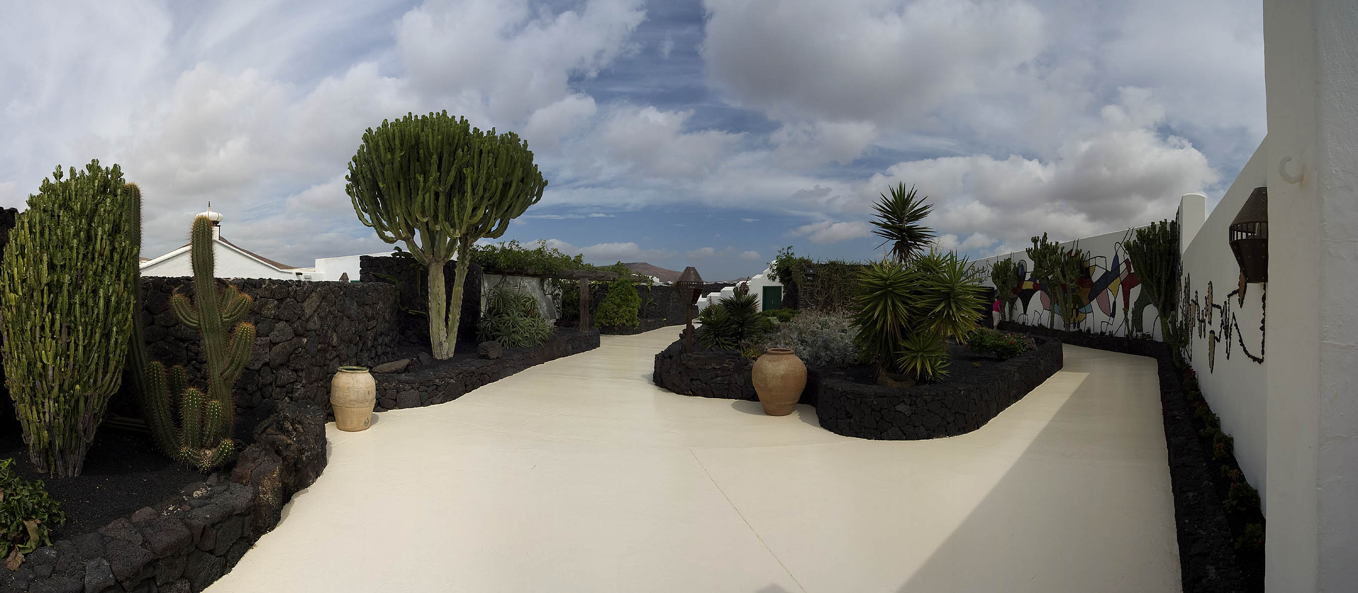 Panorama >> Lanzarote - Fundacion Cesar Manrique