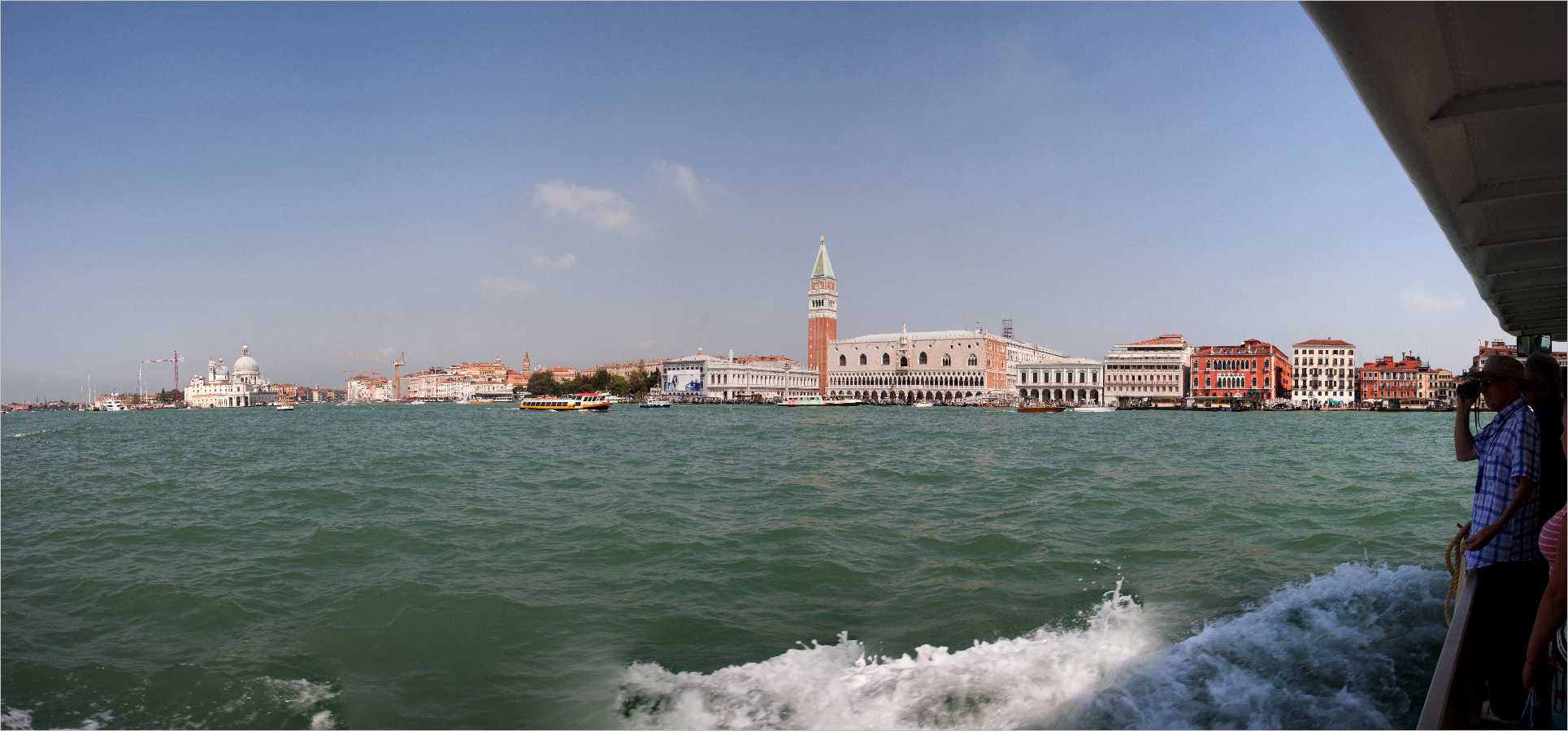 Panorama >> Venedig vom Vaporetto aus