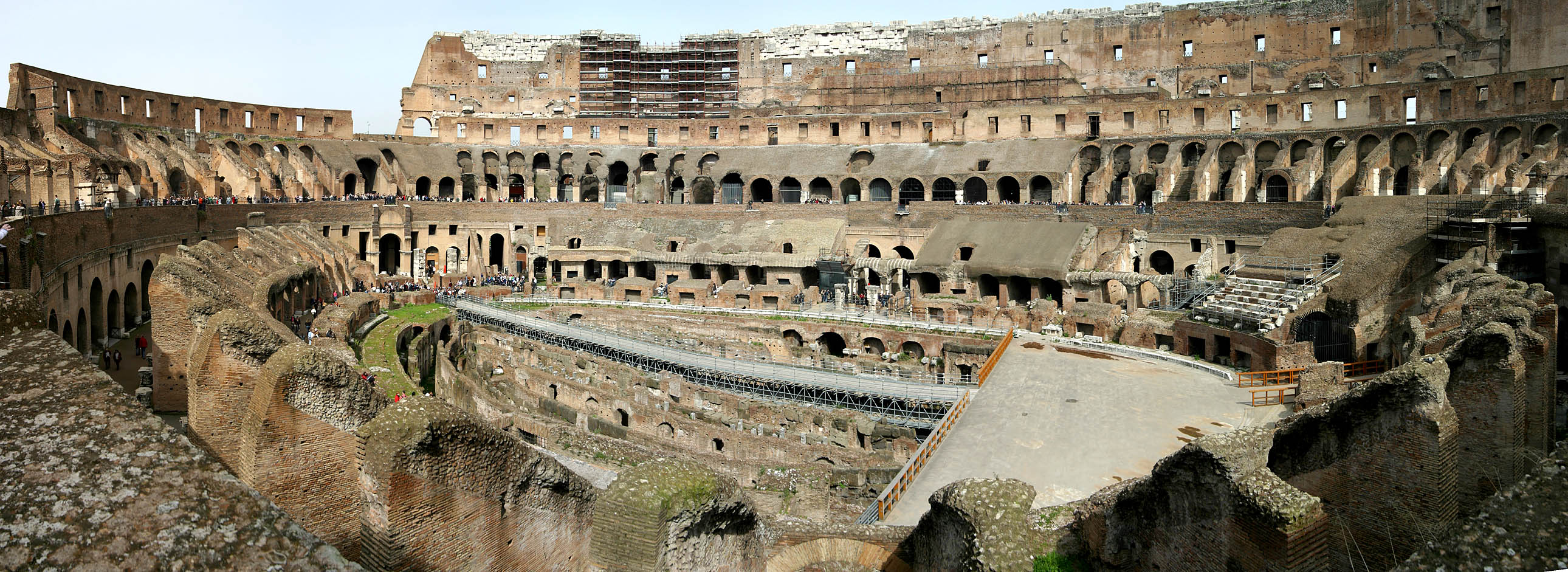 Panorama >> Rom - Im Colosseum