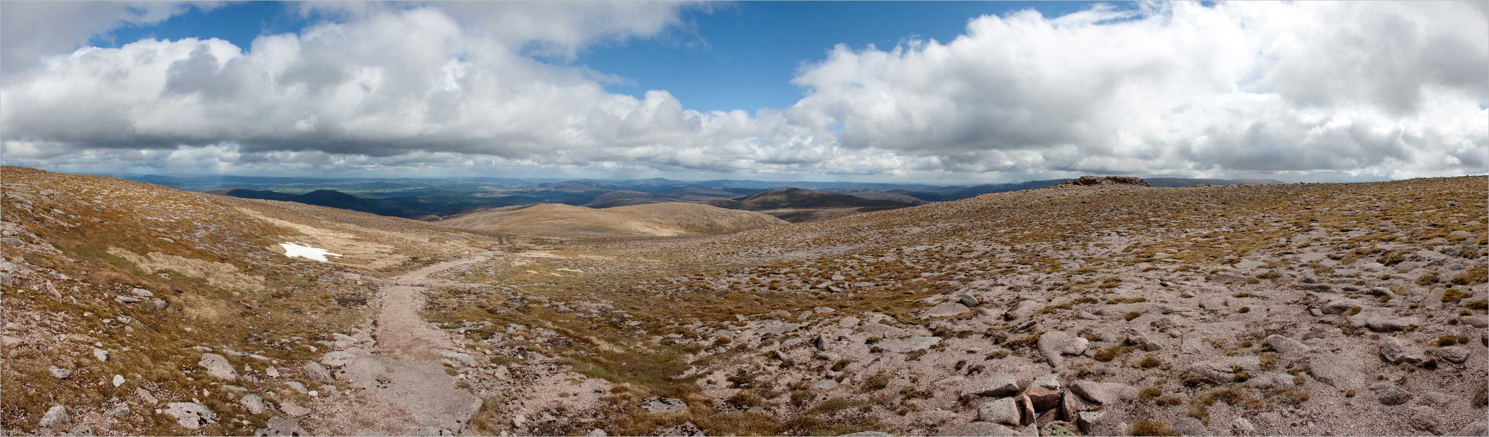 Panorama >> Cairn Gorm