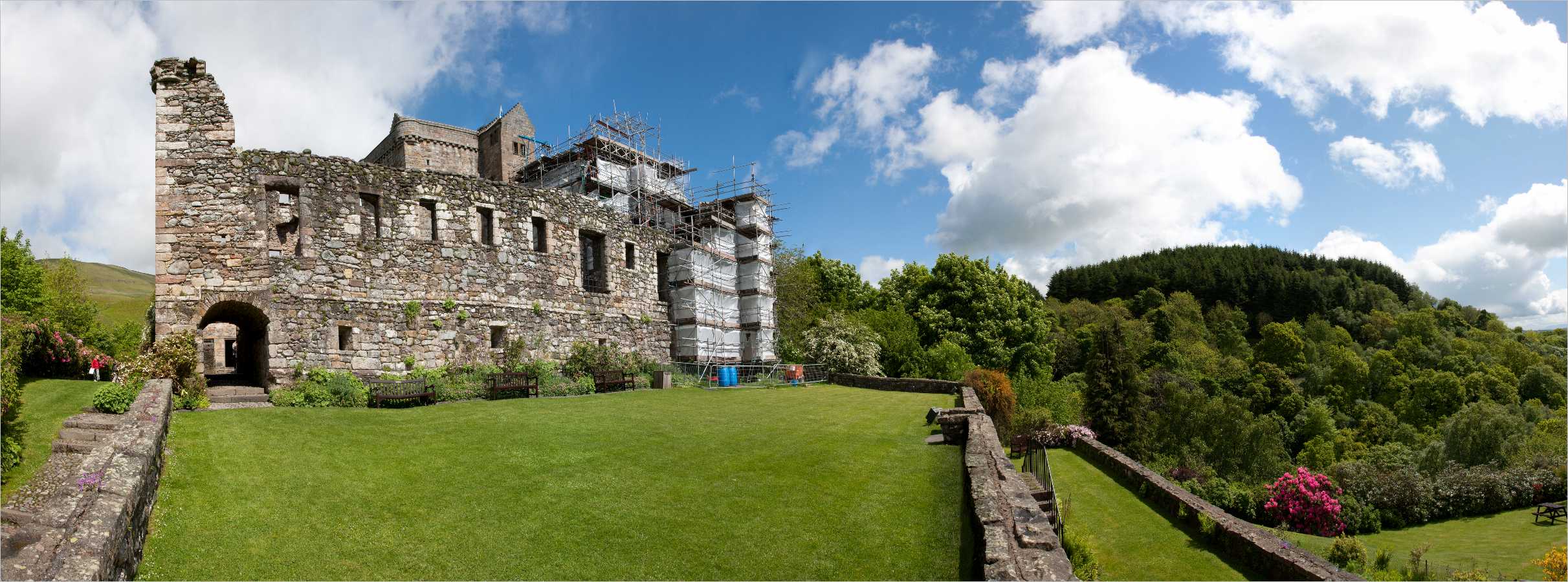Panorama >> Castle Campbell