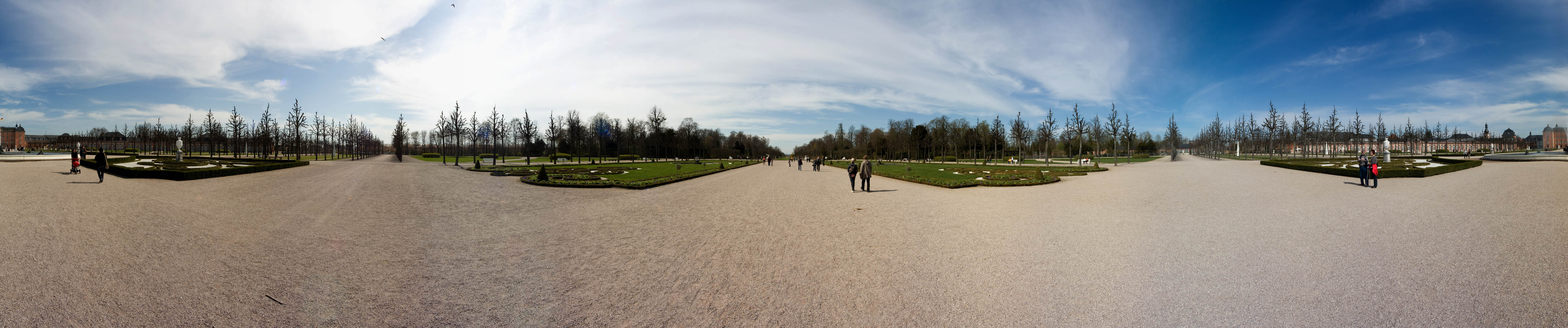 Panorama >> Schwetzingen - Der Schlossgarten