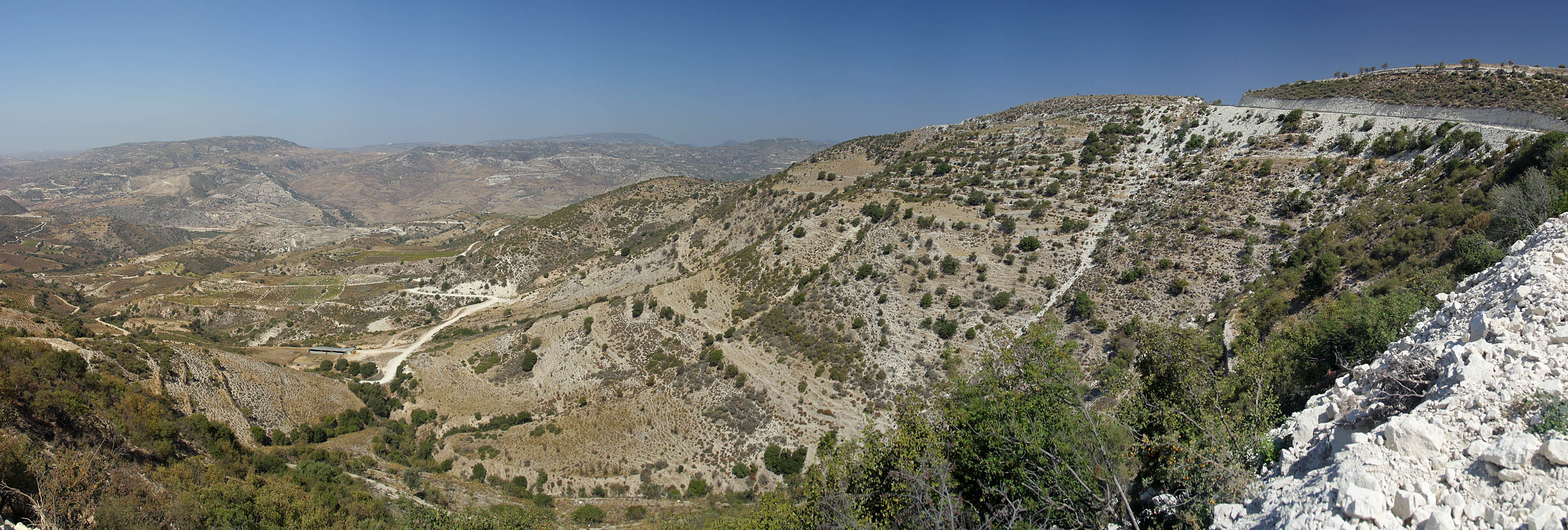 Panorama >> Zypern - Im Troodos-Gebirge bei Omodos