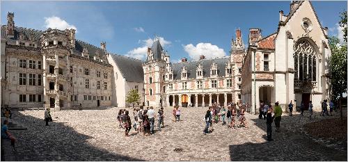 Panorama Innenhof Schloss Blois