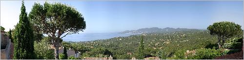 Panorama Die Bucht von Cavalaire-sur-Mer von Gigaro aus Panorama Die Bucht von Cavalaire-sur-Mer von Gigaro aus